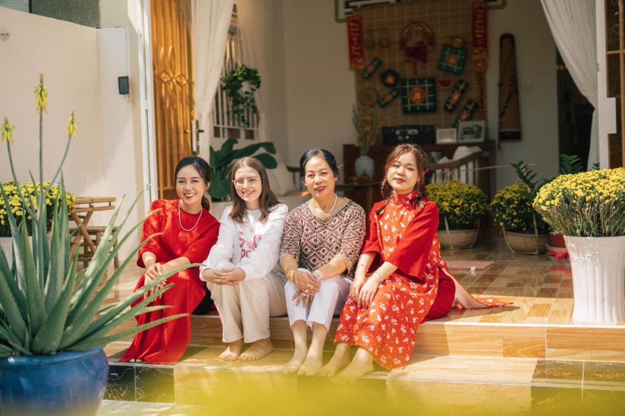 Phong Mo - Nha Mo Homestay Ben Tre المظهر الخارجي الصورة